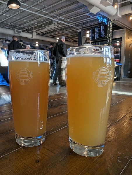Mast Landing Brewing Company - Freeport TaproomReview